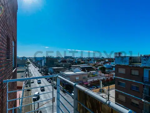 LUMINOSO DPTO 2AMB + BALCON VISTA ABIERTA