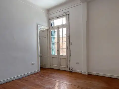 Depto Tipo Casa en Alquiler 60 años