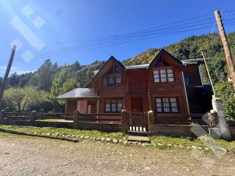 En Venta | Cabaña de 3 Dormitorios | Amoblada | Lago Puelo | Chubut