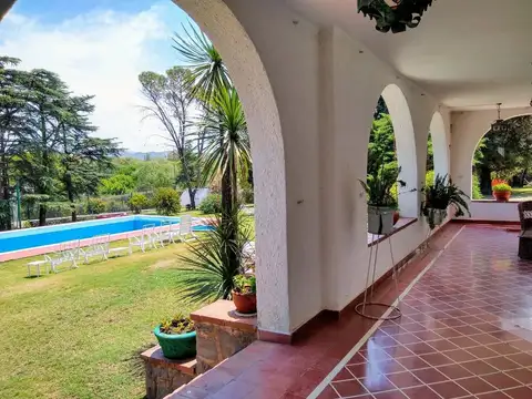 Los Nogales y Los Algarrobos, Unquillo, Cordoba