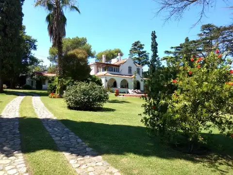 Los Nogales y Los Algarrobos, Unquillo, Cordoba