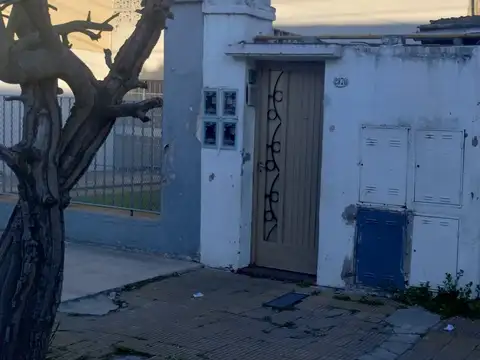 departemento tipo casa de 3 ambiemtes a reciclar