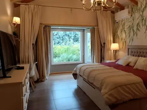 Casa 4 ambientes con 6 baños