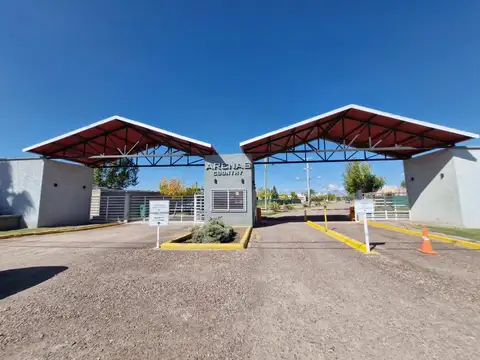 TERRENO CON PILETA EN VENTA B° PRIVADO GLLÉN