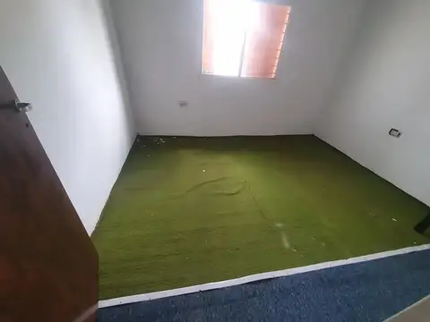 Casa en Alquiler con 1 cochera