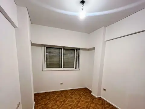 Departamento en Alquiler en Monte Grande, $ 600.000