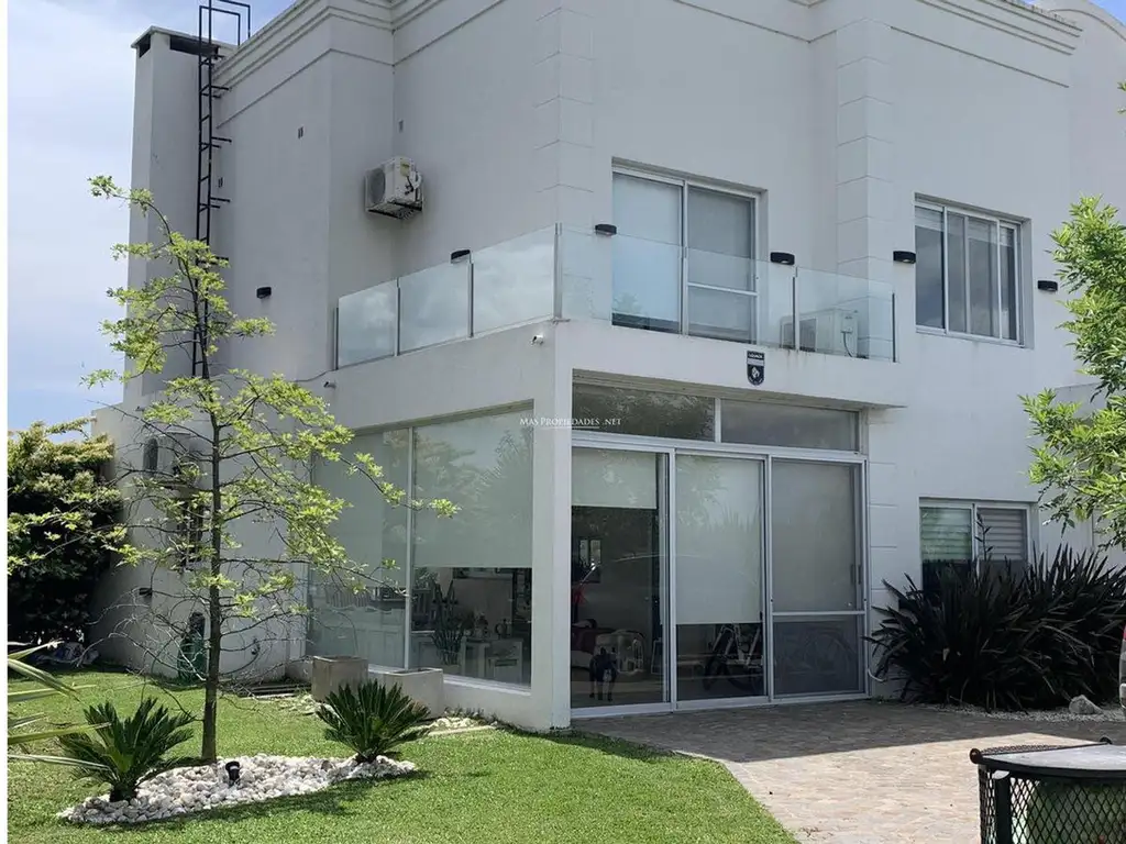 Casa en Venta en Santo Domingo - 3 dormitorios - Argenprop