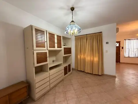 Casa en Valentin Alsina