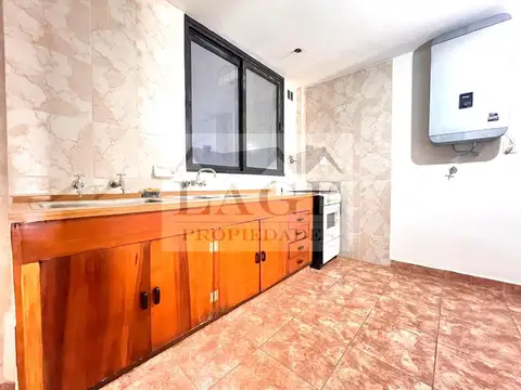 Roosevelt 2500, Piso 3