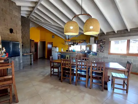 Venta Casa 245 m2, lote 1400m2 vista al lago, bariloche, Dina huapi, Rio Negro
