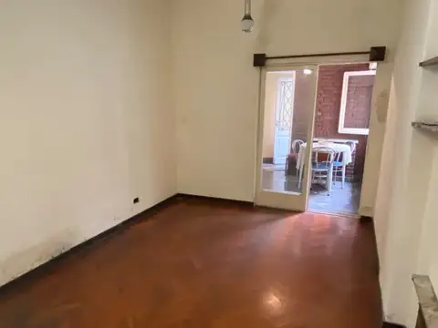Depto Tipo Casa en Venta con 1 cocheras