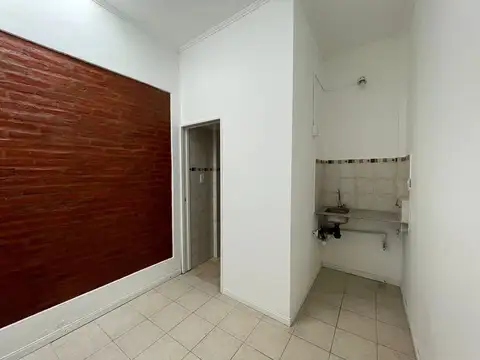Local en Alquiler en Campana, $ 700.000