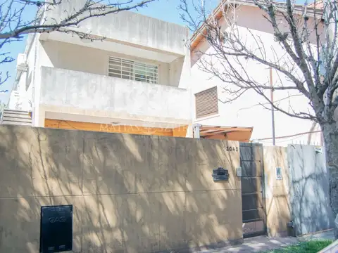 Casa en Venta en Villa Gobernador Udaondo, USD 174.000