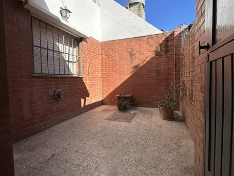 Depto Tipo Casa en Venta de 2 ambientes