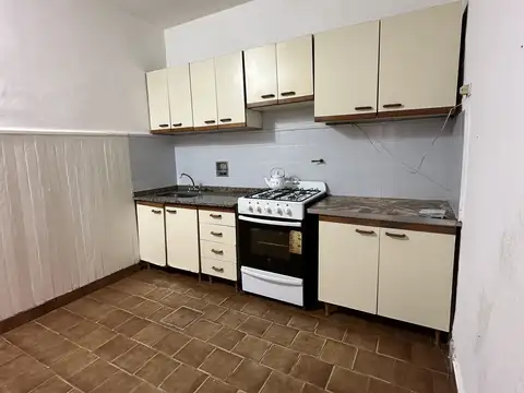 Depto Tipo Casa 2 ambientes con 1 baño