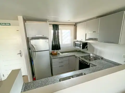 DEPARTAMENTO EN VENTA SALIDA DIRECTA AL MAR