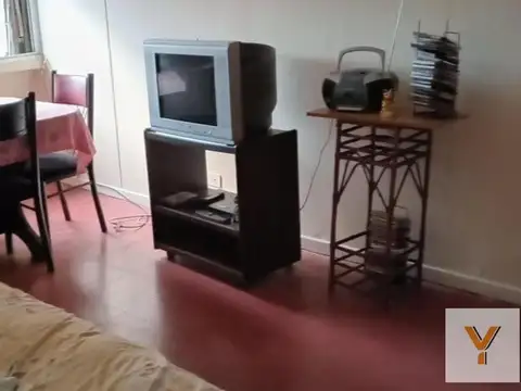 Departamento en venta - 2 Dormitorios 1 Baño - Cochera - 49Mts2 - Villa Lugano