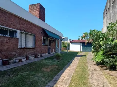 Hipólito Yrigoyen 700