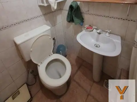 Casa en venta - 3 Dormitorios 2 Baños - Cochera - 270Mts2 - Alejandro Korn