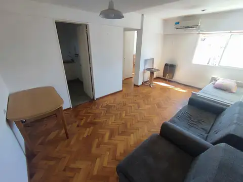 ALQUILER DEPARTAMENTO UN DORMITORIO CENTRO PROXIMO A PEATONAL