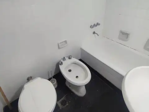 ALQUILER DEPARTAMENTO UN DORMITORIO CENTRO PROXIMO A PEATONAL