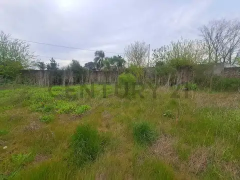LOTE EN VENTA 300M2 CON DEPARTAMENTOS EN CONSTRUCCION Y FACILIDADES DE PAGO EN MERLO