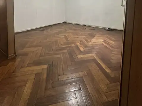 Depto Tipo Casa en Venta 70 años