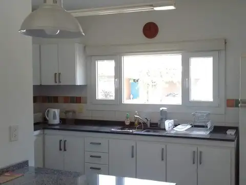 Casa en Alquiler Temporal en Galápagos, USD 4.500