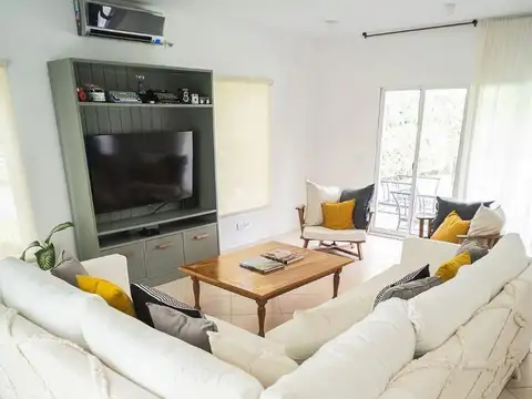 Casa en Alquiler de 3 dormitorios