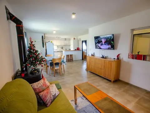 CASA EN VENTA LAGUNA AZUL EZEIZA 4 AMBIENTES