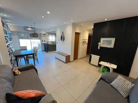 Hermoso tres amb. San Martín Centro - APTO CREDITO