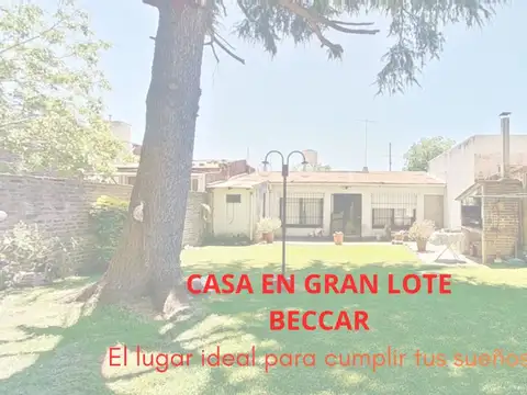 VENTA CASA BECCAR FONDO GARAJE PARQUE