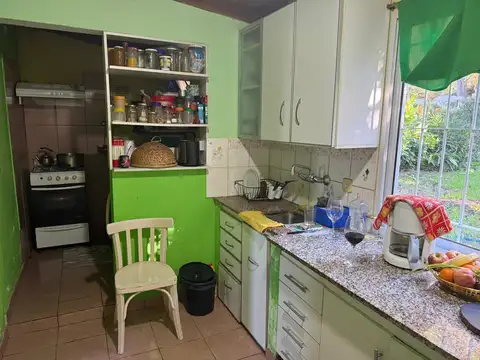 Casa 4 ambientes con 1 baño