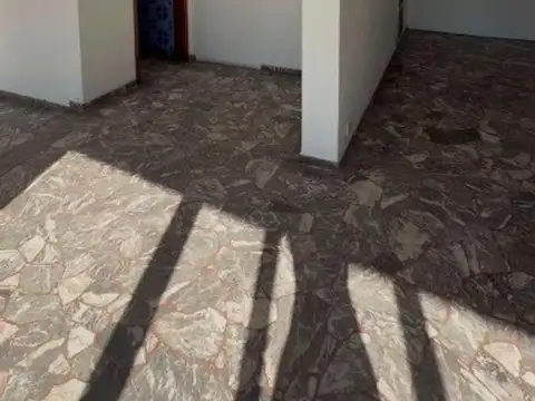 Oficina en Alquiler al Este