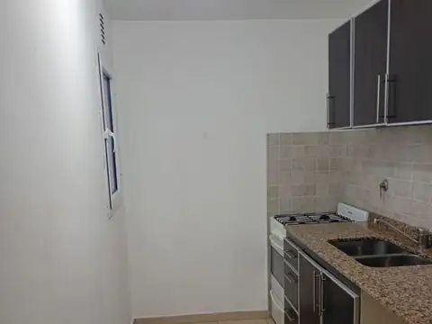 Departamento en Alquiler en Caseros, $ 490.000