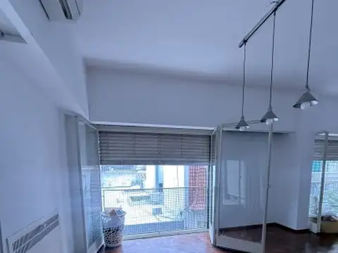 URQUIZA Y SARMIENTO. DEPTO 2 DORM.BALCON AL FRENTE