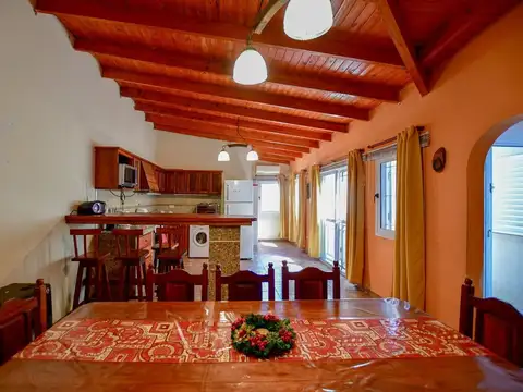 CASA EN VENTA LA PLATA 2 DORMITORIOS