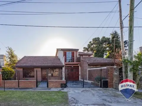 CASA EN VENTA EN VILLA ELISA