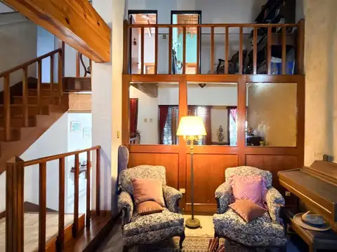 Casa 4 ambientes con 2 baños