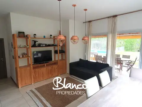 Casa en Venta en El Canton, USD 250.000