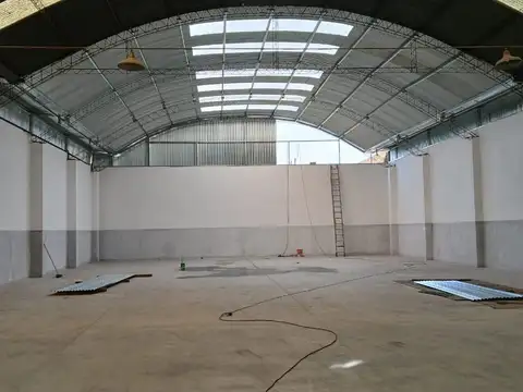 Galpón 850m2 S/Lote 16x50 a ESTRENAR