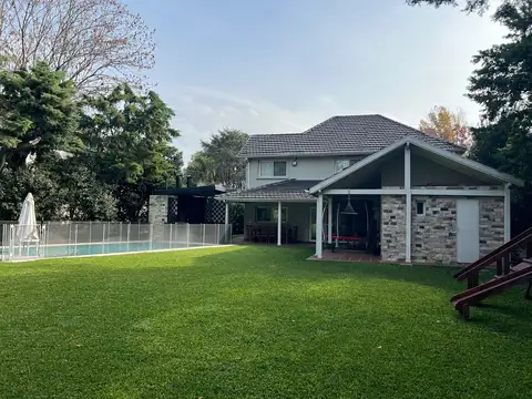 Casa en Venta de 5 dormitorios