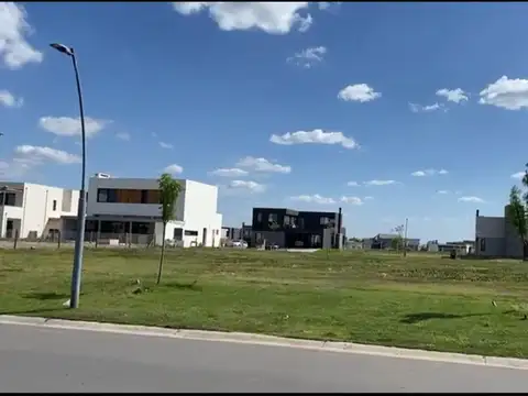 Venta Lote barrio Riberas Puertos del Lago Escobar
