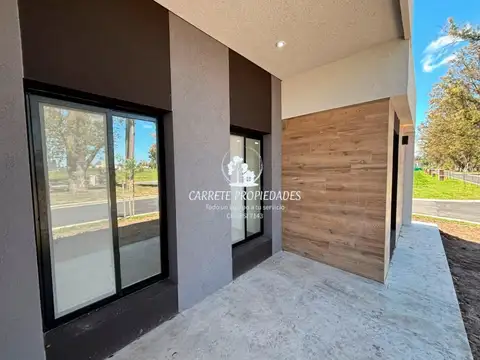 Casa 4 ambientes con 3 baños