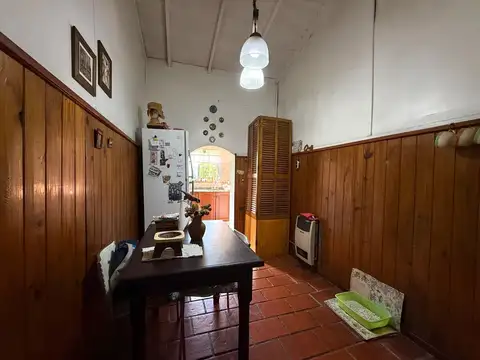 Casa en Venta con 3 cocheras