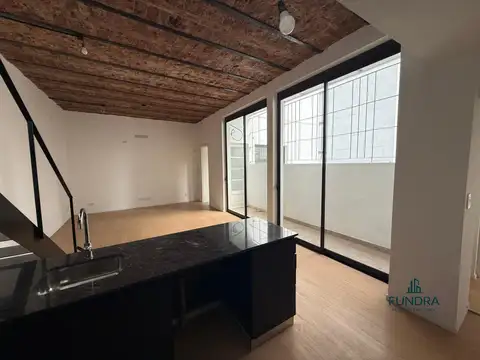 Depto Tipo Casa en Venta de 3 ambientes
