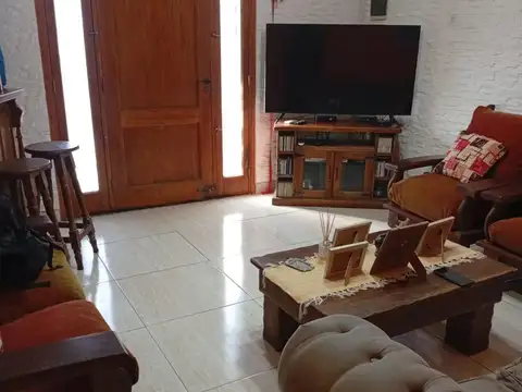 Depto Tipo Casa en Venta de 4 ambientes
