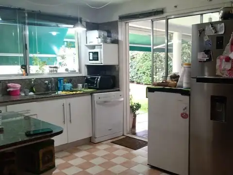 Casa en Alquiler en Campo Chico, USD 1.200