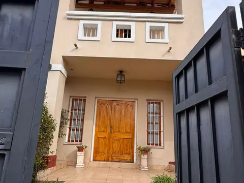 CASA EN VENTA BARRIO CERROS COLORADOS JUANA KOSLAY