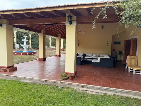 CASA EN VENTA BARRIO CERROS COLORADOS JUANA KOSLAY